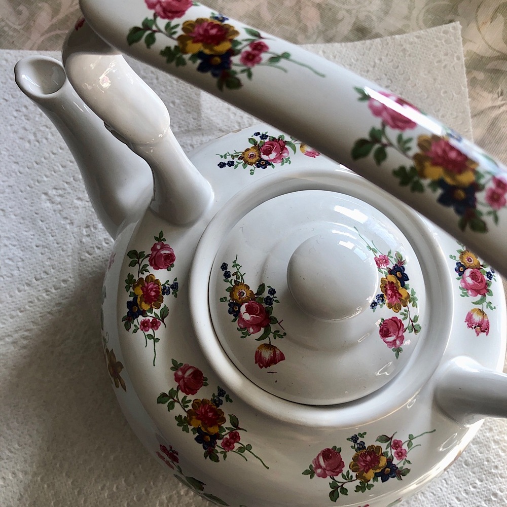 Vintage Arthur Wood Teapot, Made in England, 6333, 1980’s, pristine condition!